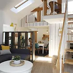 Flores Bed & Breakfast 4*
