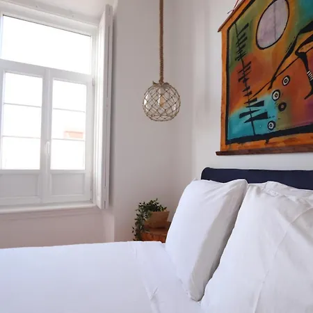 Flores Bed & Breakfast 4*
