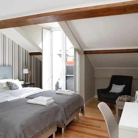 Flores Bed & Breakfast 4*