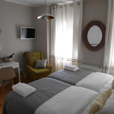 Flores Bed & Breakfast Lisbon