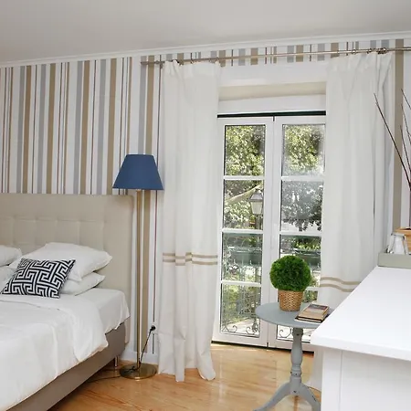 Flores Bed & Breakfast Lisbon